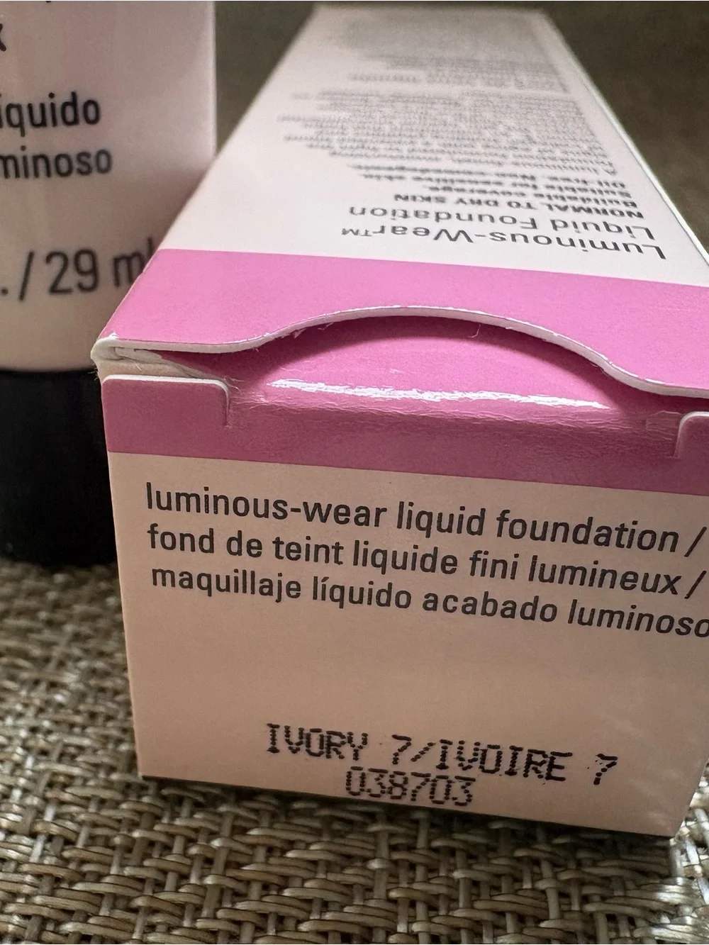 Mary Kay Timewise Luminous-Wear Liquid Foundation Ivory 7 (038703) New In Box